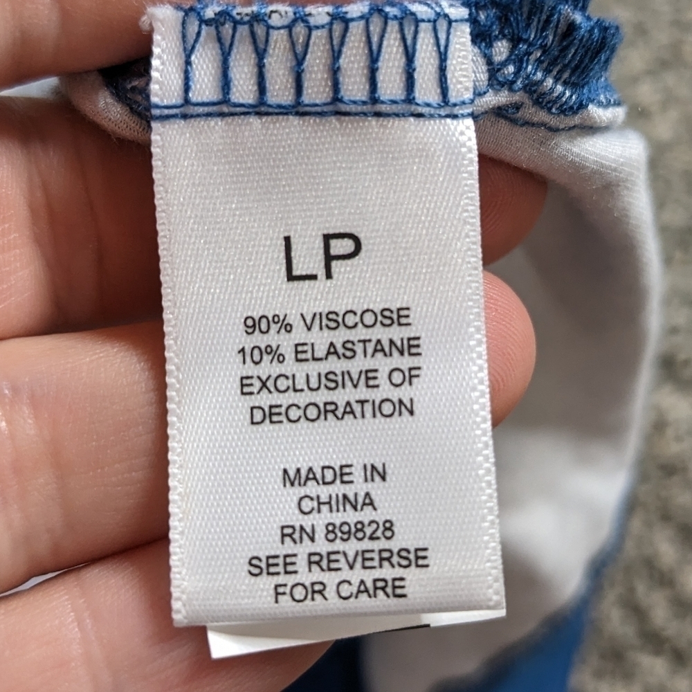 ✨3/$15 LOGO Lori Goldstein blue white lightweight open cardigan LP - Picture 8 of 8